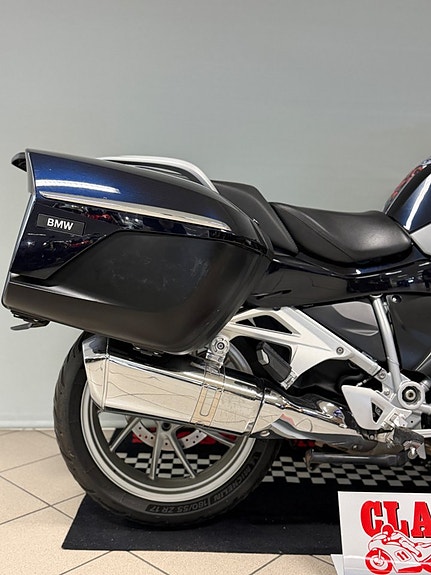 BMW R 1250 RT 3 of 5