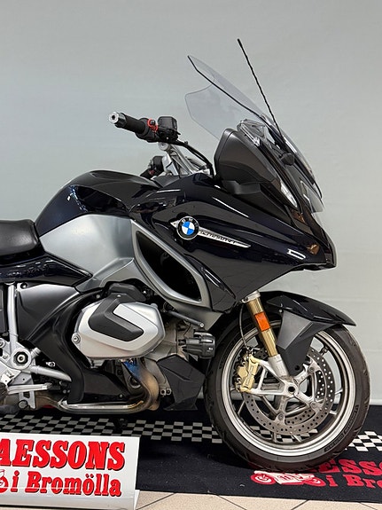 BMW R 1250 RT 2 of 5