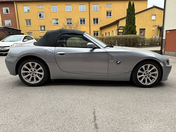 BMW Z4 4 of 5