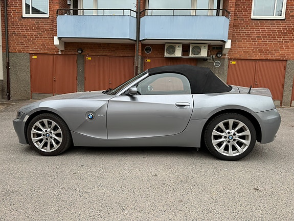 BMW Z4 2 of 5