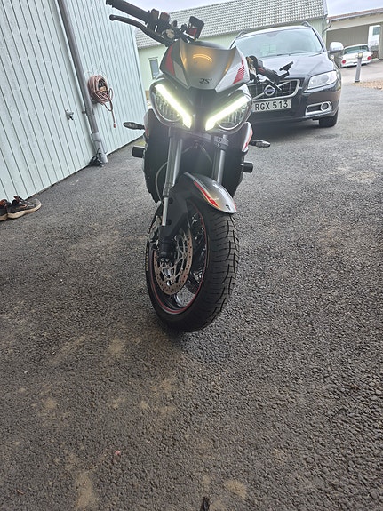 Triumph STREET  LE RS 4 of 5