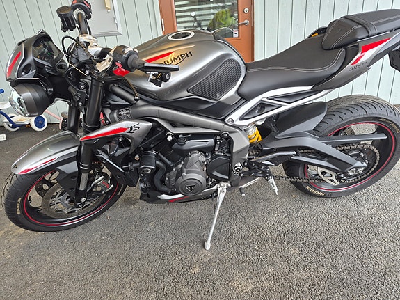 Triumph STREET  LE RS 3 of 5