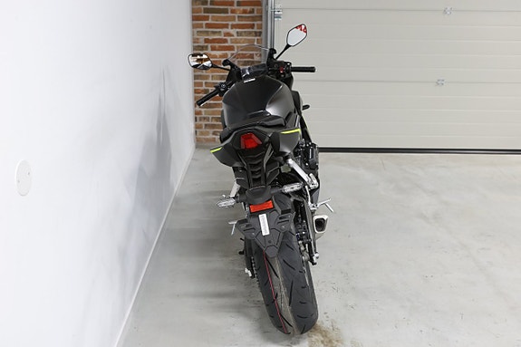 Honda CBR650R E-Clutch 5 of 8