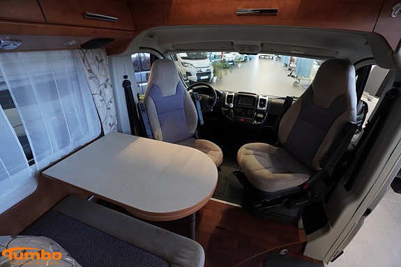 Malibu VAN 640 LE Automat 150hk 3 of 21