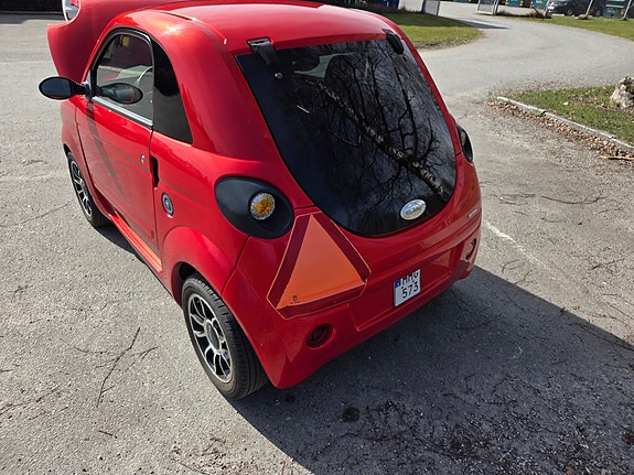 Microcar Duē 3 of 12