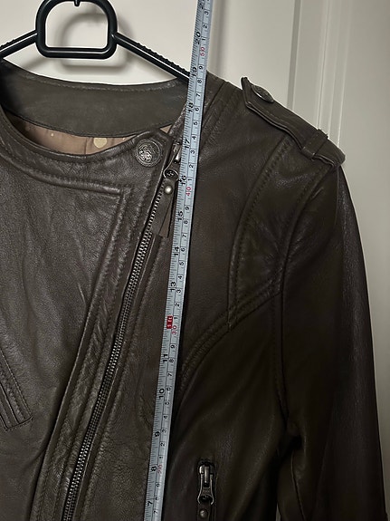Product image 16 of 17