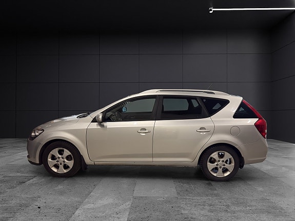 Kia Ceed 3 of 5