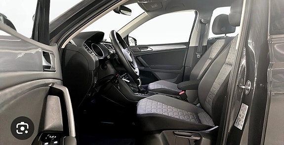 Volkswagen Tiguan 3 of 5