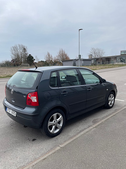Volkswagen Polo 3 of 5