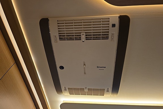 Malibu T 440 LE Automat 2xAC/Litium/ 2xsolceller/Inverter/Navi/4250kg 22 of 30