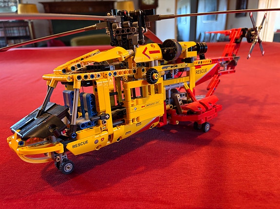 LEGO TECHNIC: Helicopter 9396