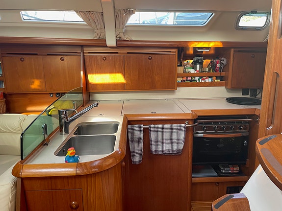Jeanneau Sun Odyssey 45 i Medelhavet 12 of 30