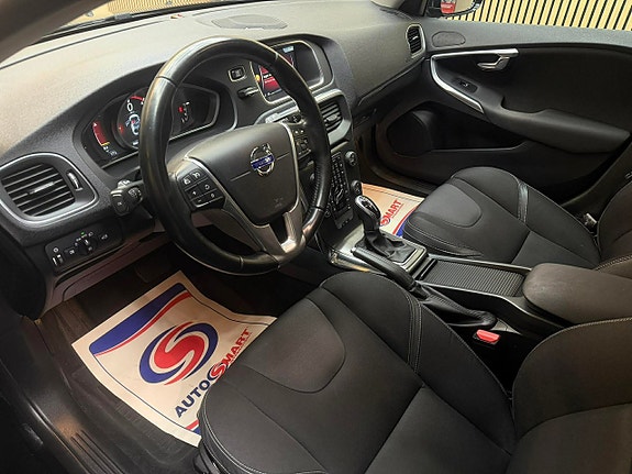Volvo V40 7 of 15
