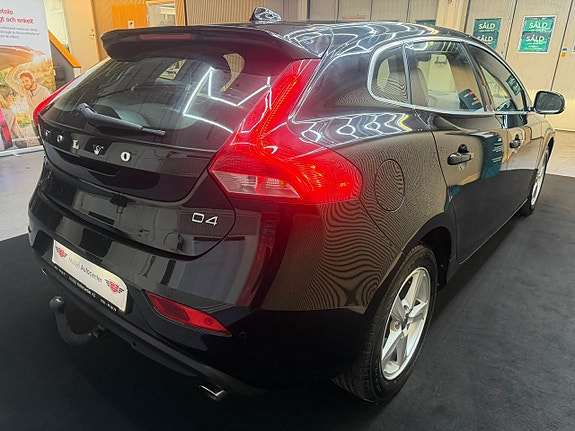 Volvo V40 5 of 5