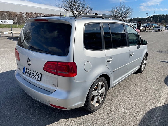 Volkswagen Touran 5 of 5