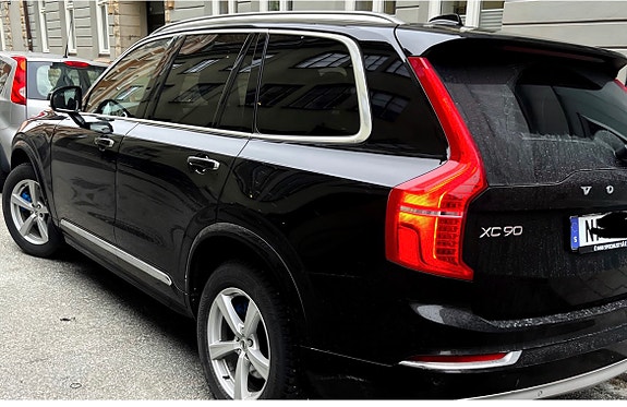 Volvo XC90 4 of 5