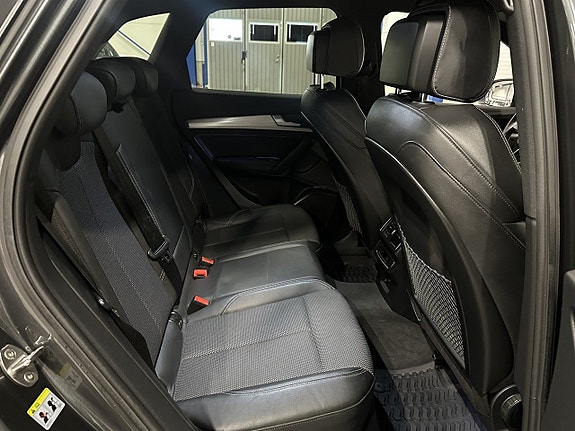 Audi Q5 12 of 24