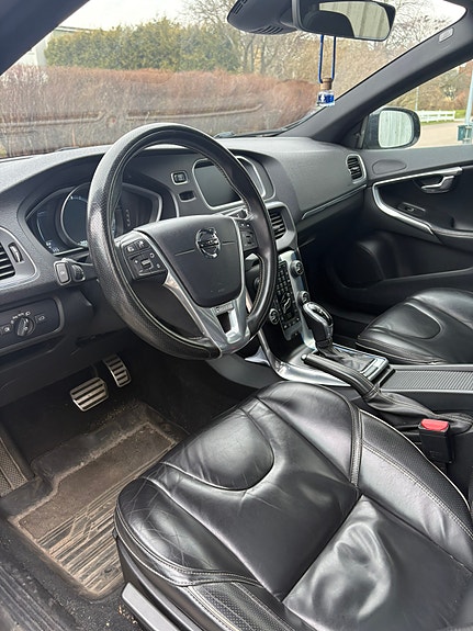 Volvo V40 5 of 7