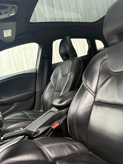 Volvo V40 6 of 7