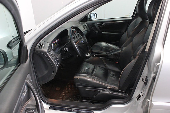 Volvo S60 8 of 17