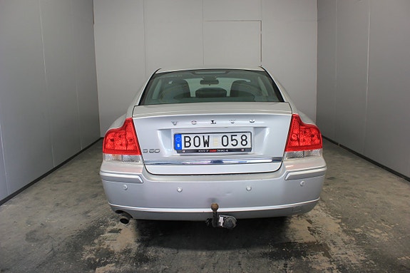 Volvo S60 6 of 17
