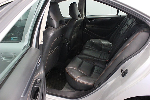 Volvo S60 10 of 17