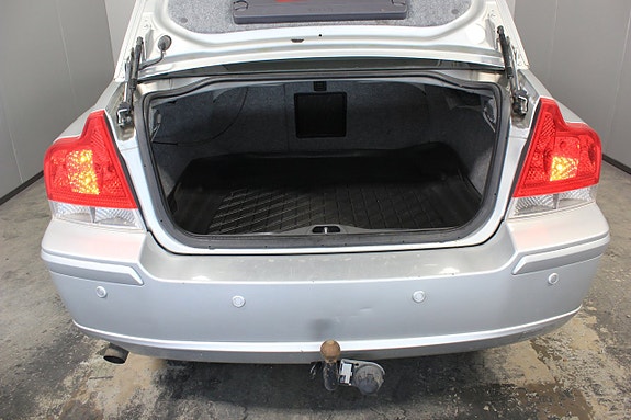 Volvo S60 7 of 17