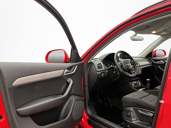 Audi Q3 9 of 29