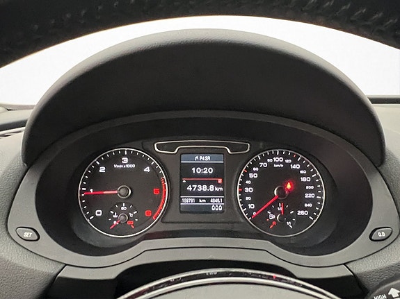 Audi Q3 16 of 29