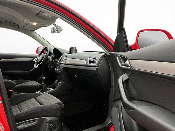 Audi Q3 23 of 29