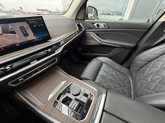 BMW X7 21 of 21