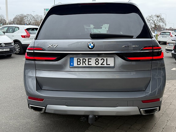 BMW X7 6 of 21