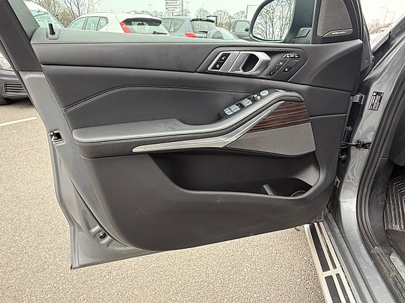 BMW X7 15 of 21