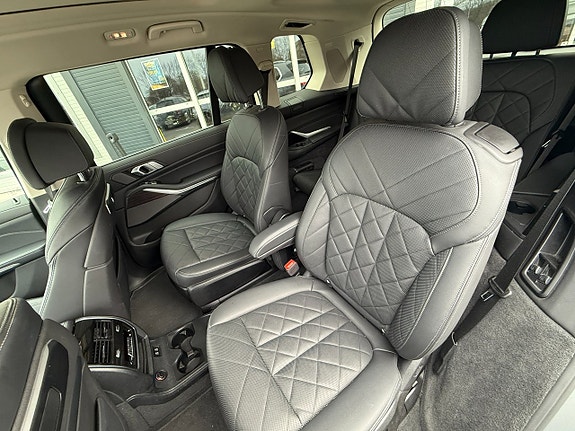BMW X7 12 of 21