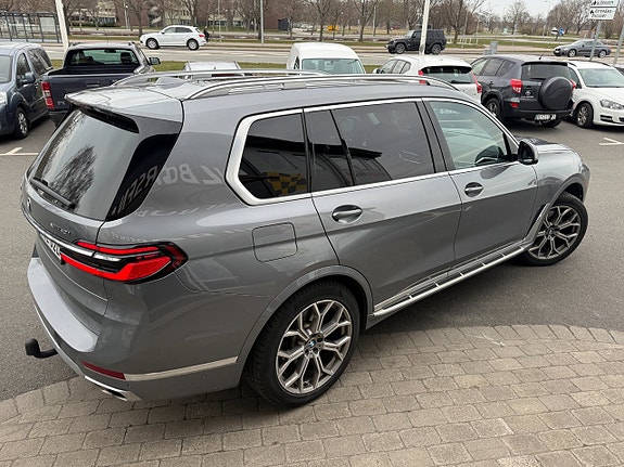 BMW X7 4 of 21