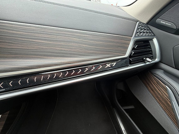 BMW X7 20 of 21