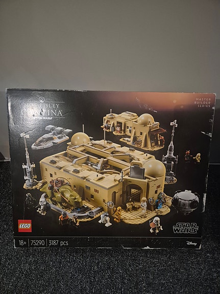 LEGO Star Wars Mos Eisley Cantina byggset