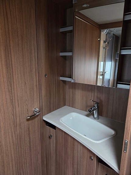 Knaus Südwind 750 UFK Scandinavien selection 14 of 20