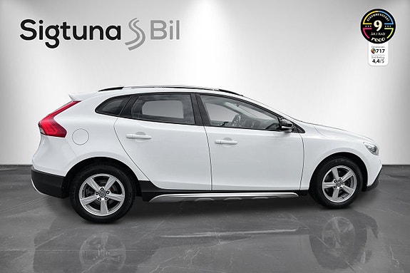 Volvo V40 Cross Country 6 of 28