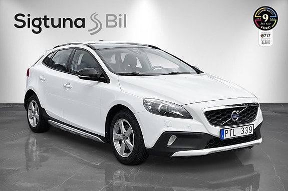 Volvo V40 Cross Country 7 of 28
