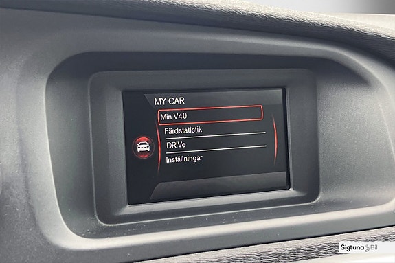 Volvo V40 Cross Country 27 of 28