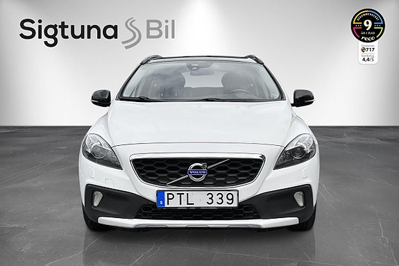 Volvo V40 Cross Country 8 of 28