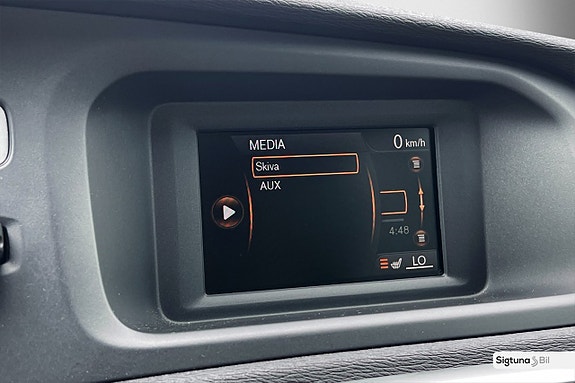 Volvo V40 Cross Country 25 of 28
