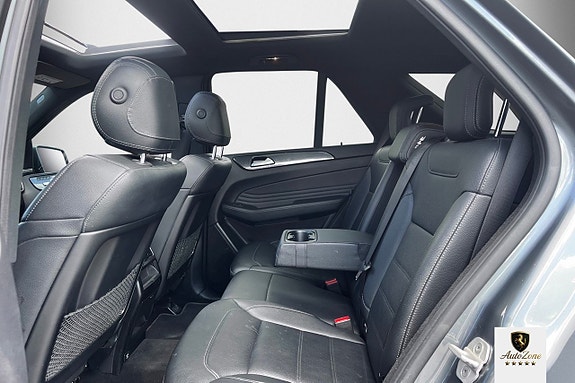 Mercedes-Benz GLE350 d 8 of 12