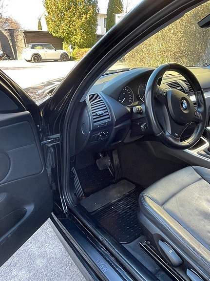 BMW 118i 9 of 11