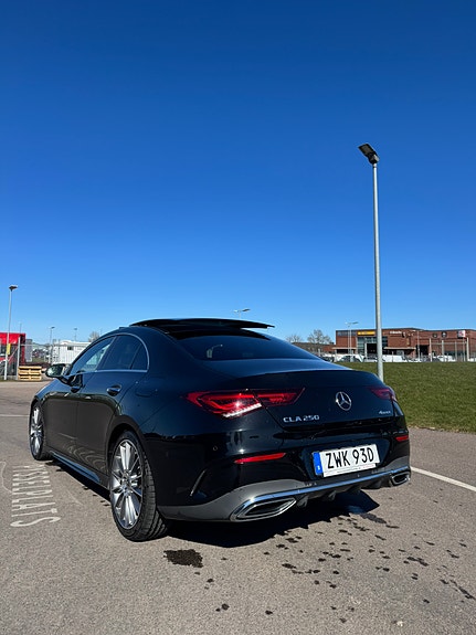 Mercedes-Benz CLA250 3 of 15