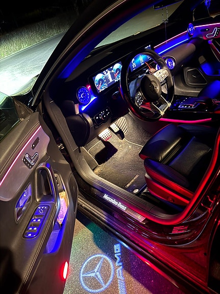 Mercedes-Benz CLA250 13 of 15
