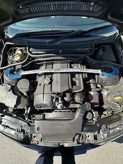 BMW 320Ci 3 of 5
