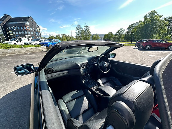 BMW 320Ci 4 of 5