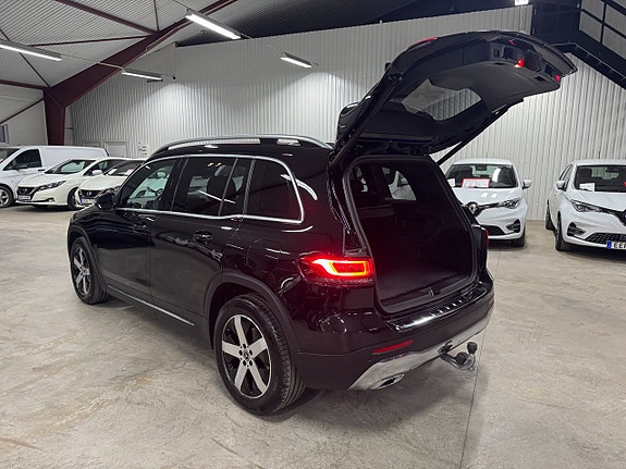 Mercedes-Benz GLB200 d 4 of 9